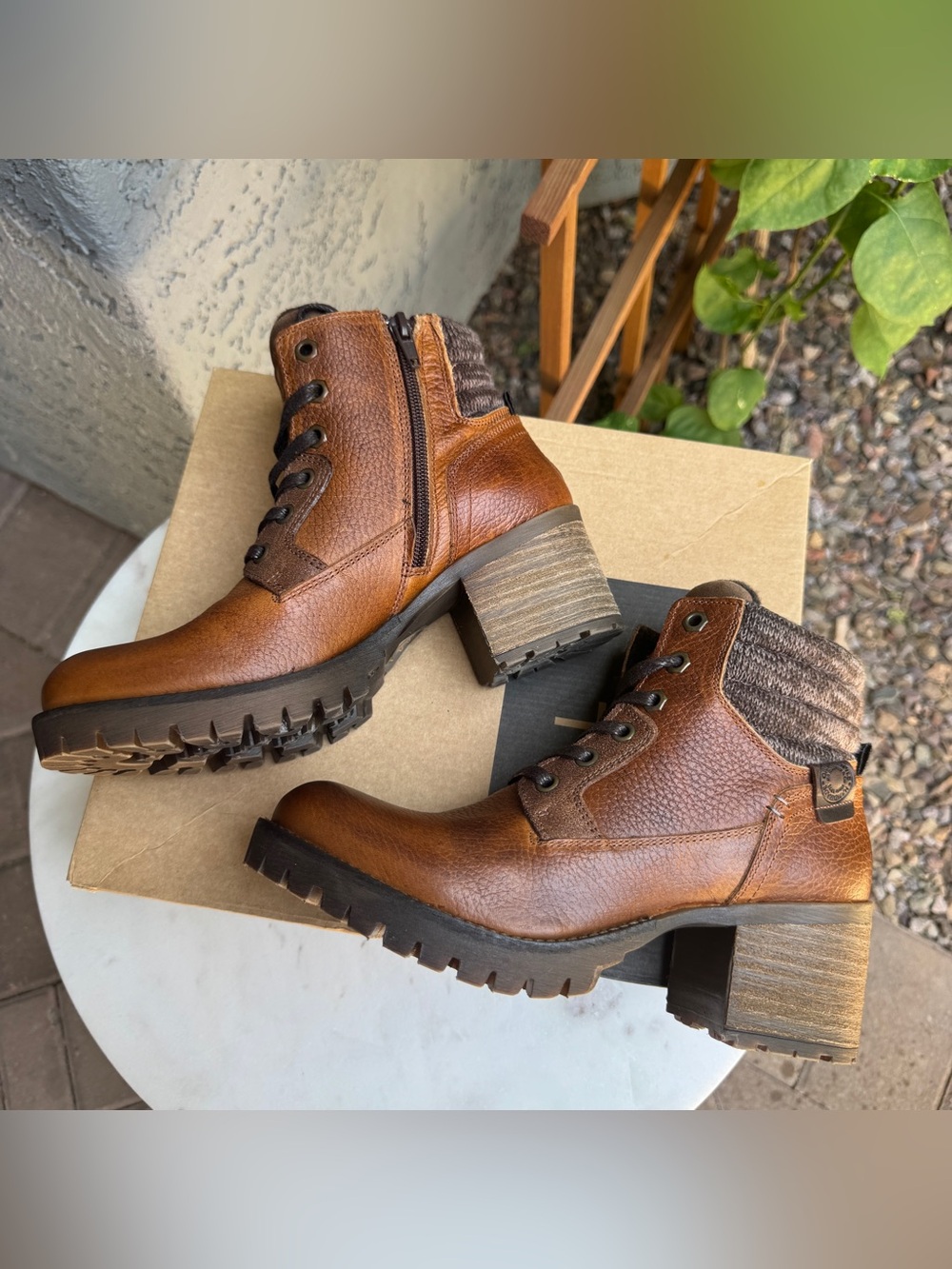 Bull Boxer Cassie Leather Heeled Lace Up Chelsea Boot - Picture 2 of 10